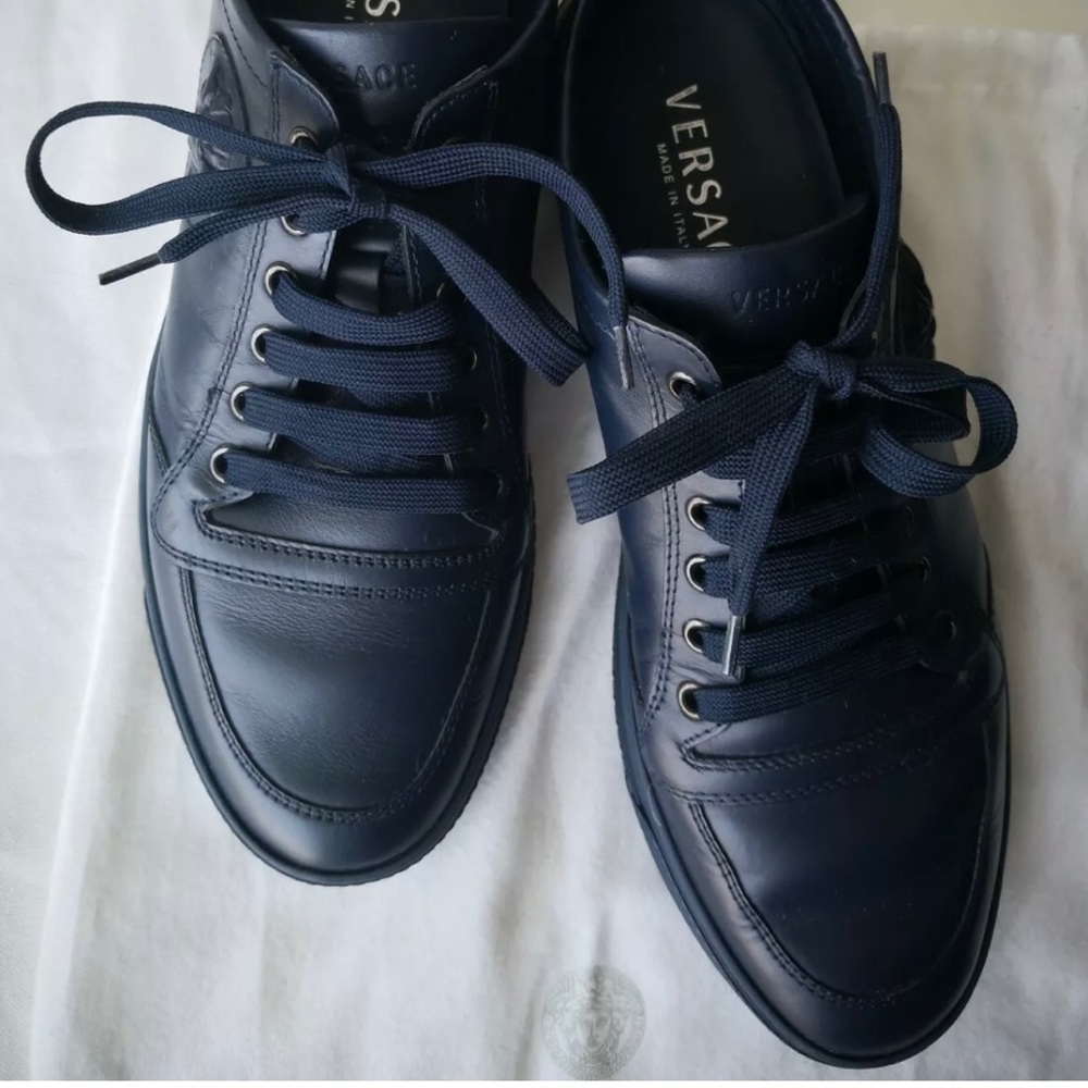 Versace Medusa head low top navy sneaker